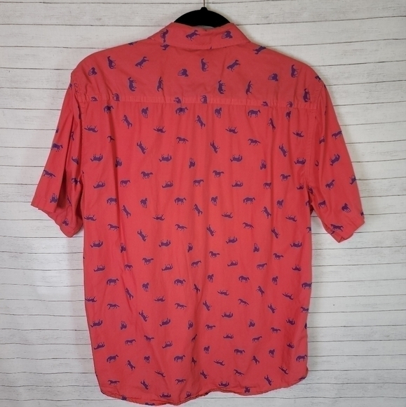 MATILDA JANE CLOTHING W JOANNA GAINES RED BUTTON DOWN W BLUE HORSES, SZ LARGE - Picture 5 of 7